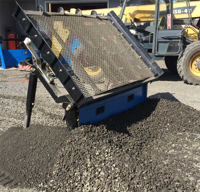 small topsoil screener for smaller machine