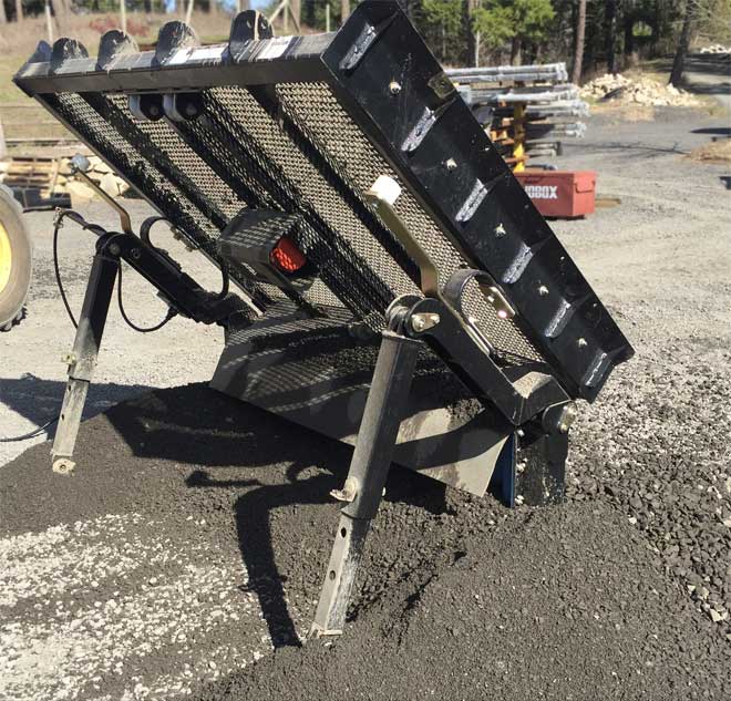 small topsoil screener for smaller machine