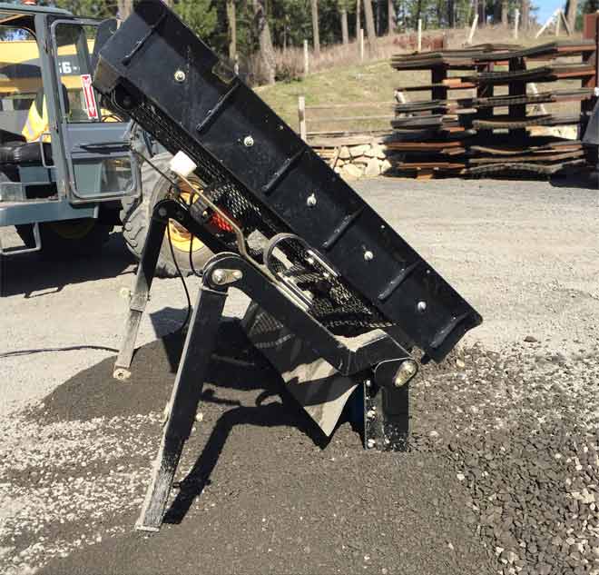 small topsoil screener for smaller machine