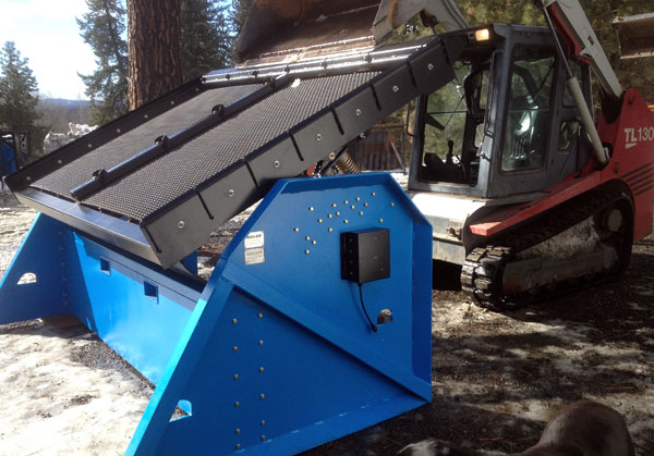 Flattening the Screen Deck of the Plant Screener SLG-108 will slow material flow over the deck.
